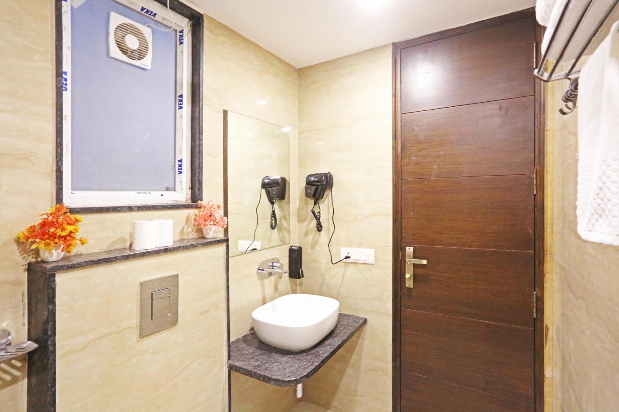 Frankstay By Hotel Mayfair Newly Built - ニューデリー エクステリア 写真